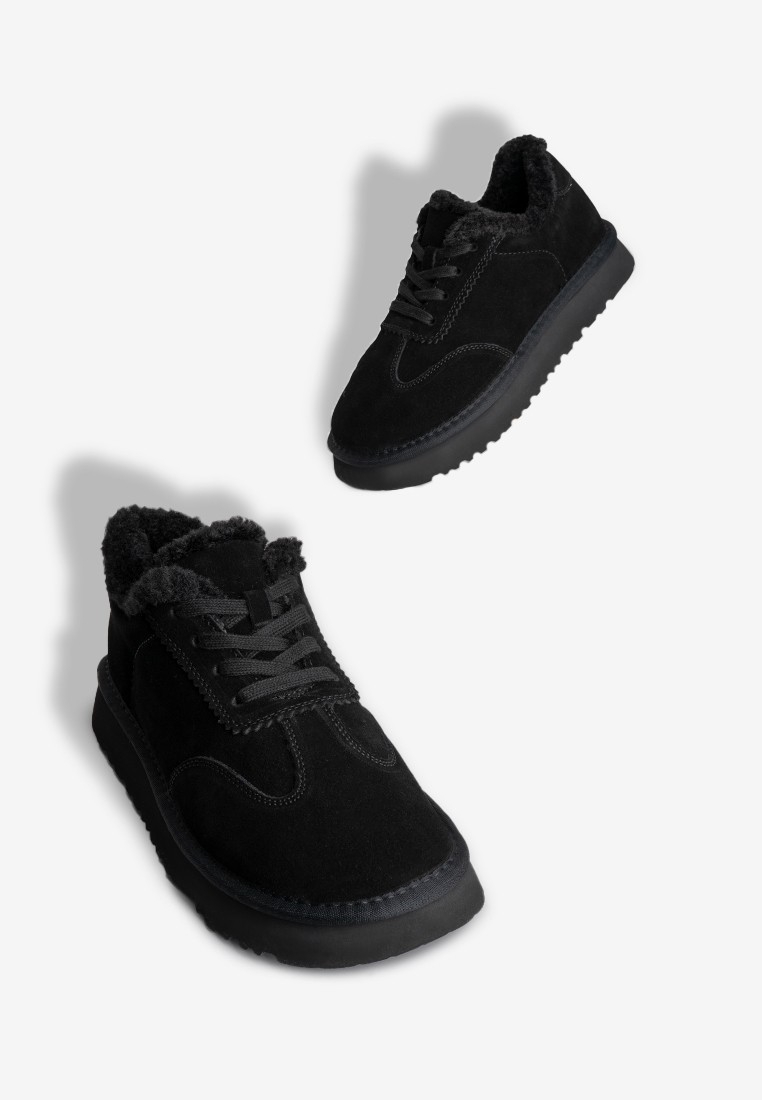 Кеди з хутром жіночі