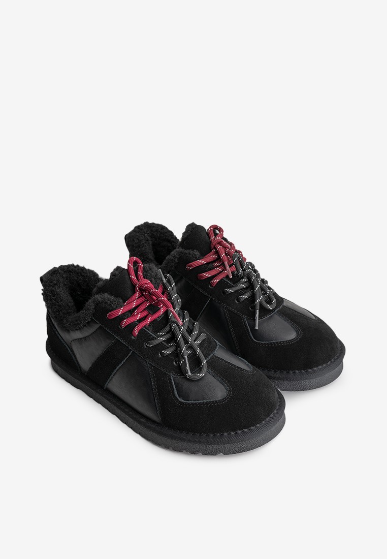 Кеди з хутром жіночі