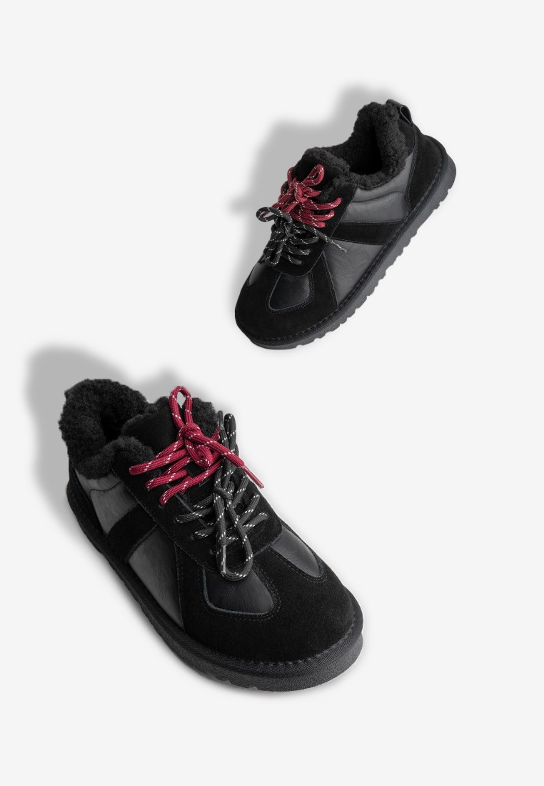 Кеди з хутром жіночі