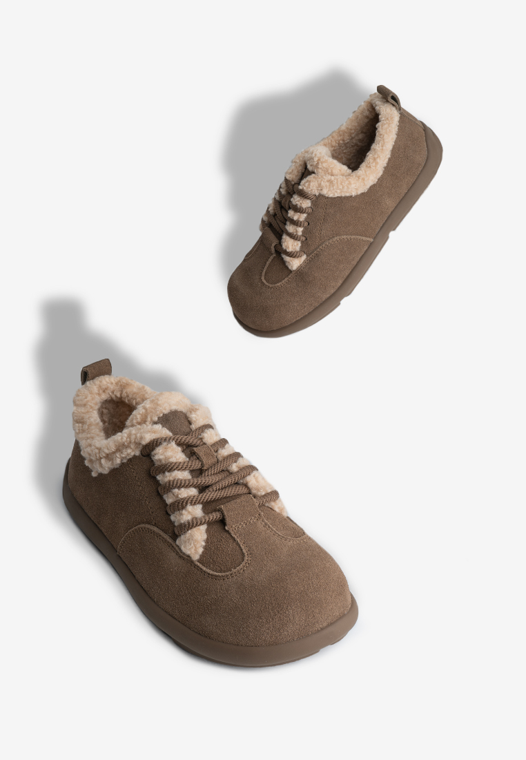 Кеди з хутром жіночі