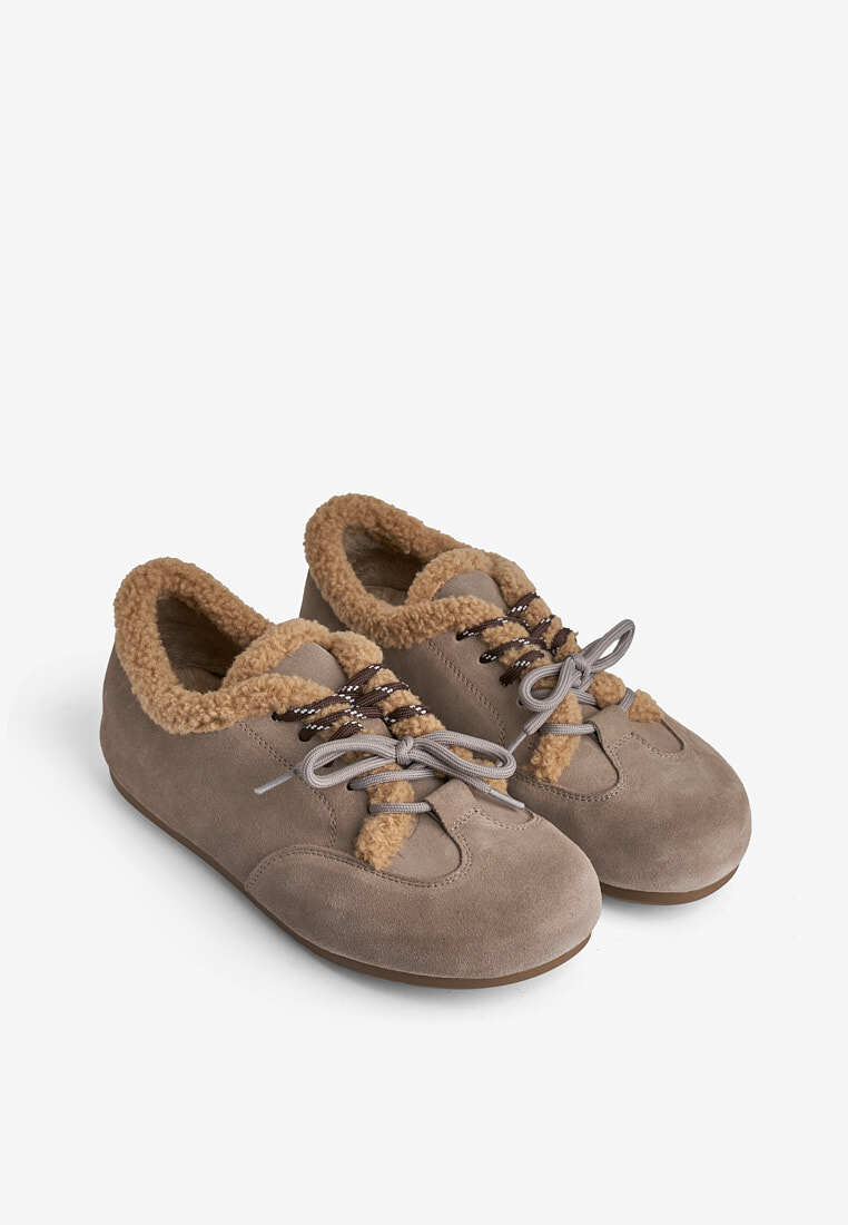 Кеди з хутром жіночі