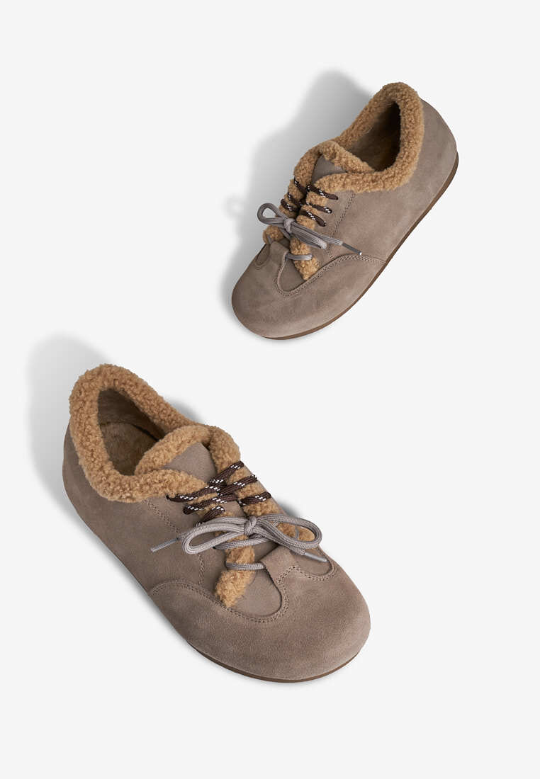 Кеди з хутром жіночі