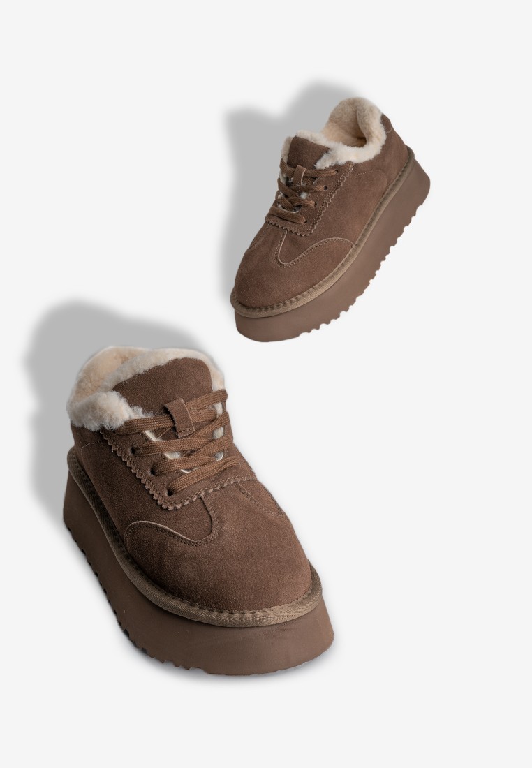 Кеди з хутром жіночі