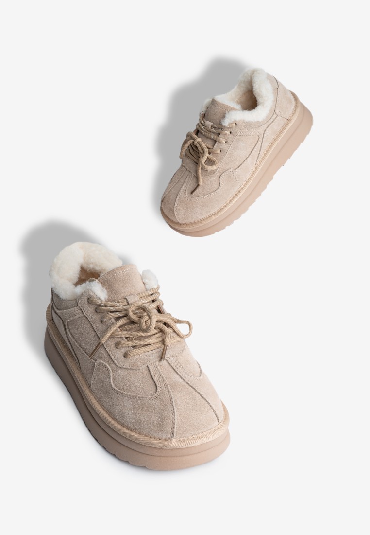 Кеди з хутром жіночі