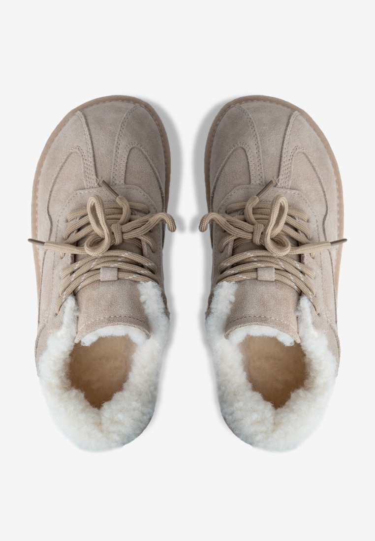 Кеди з хутром жіночі