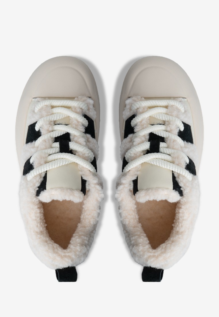 Кеди з хутром жіночі
