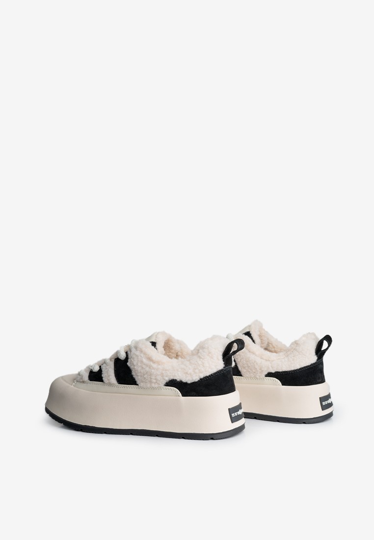 Кеди з хутром жіночі