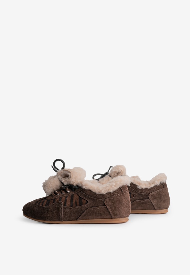 Кеди з хутром жіночі