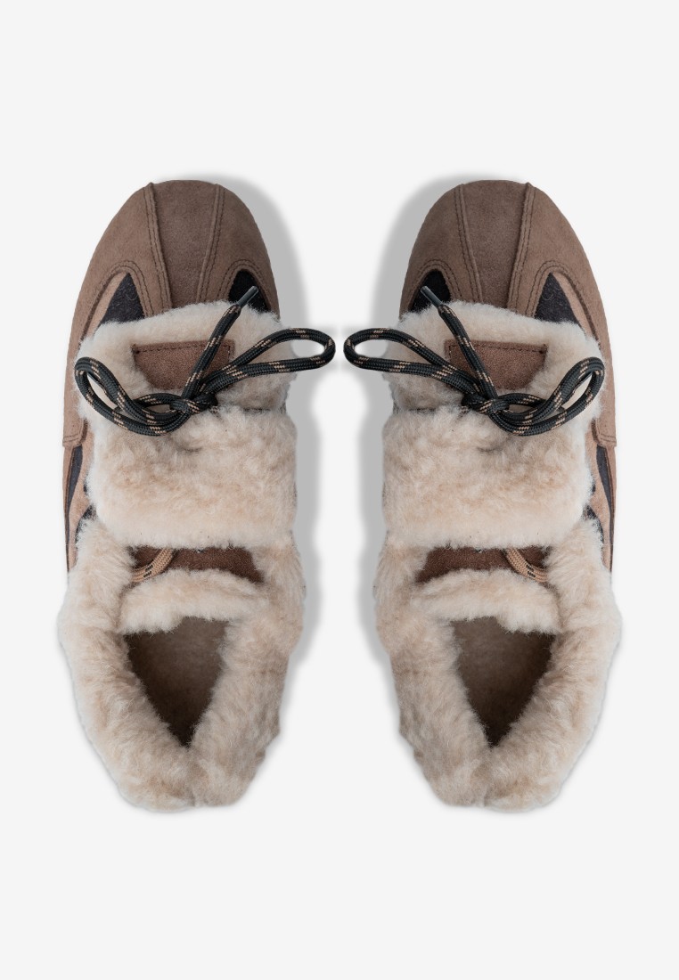 Кеди з хутром жіночі