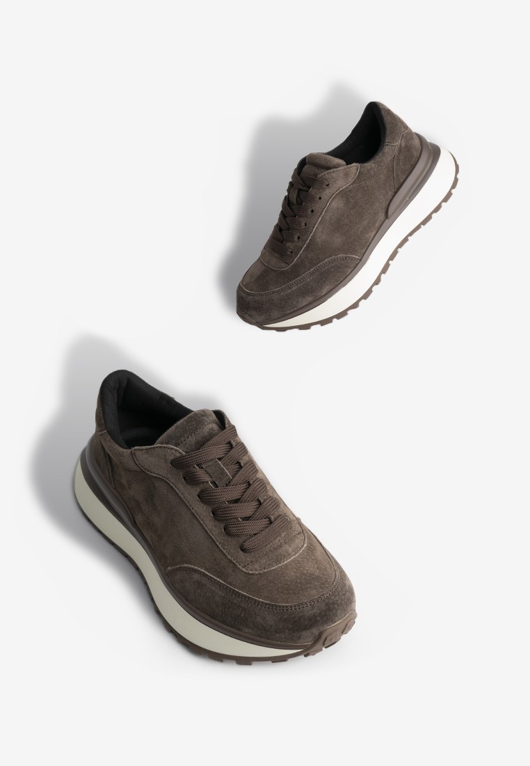 Кросівки замшеві жіночі