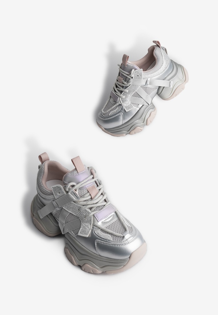 Кросівки шкіряні жіночі