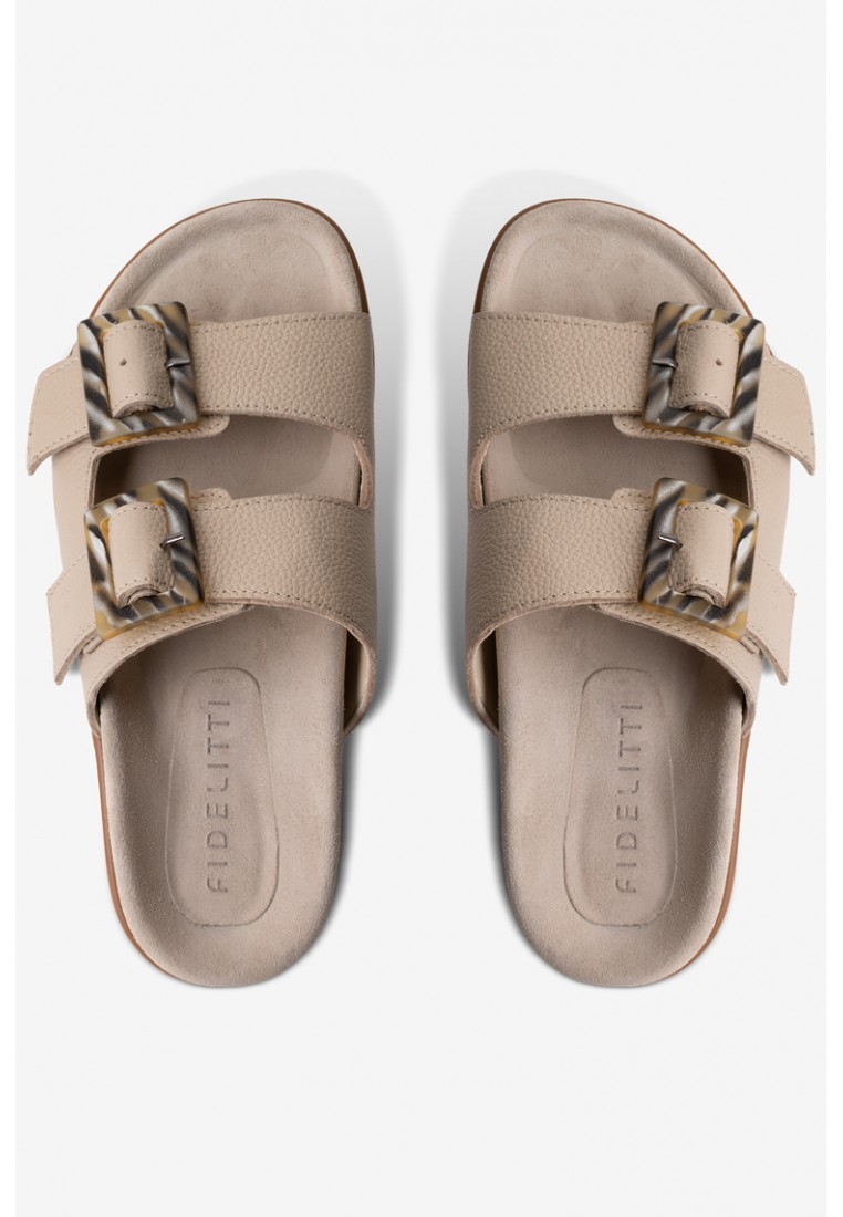 Шльопанці шкіряні жіночі