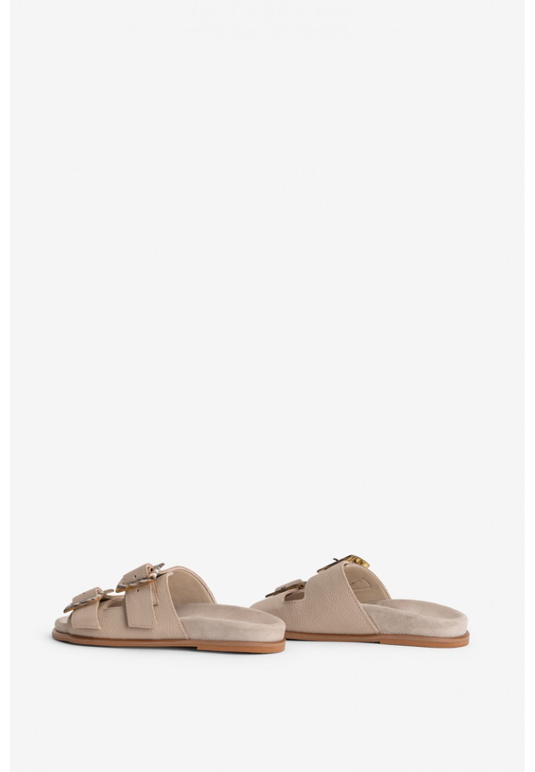 Шльопанці шкіряні жіночі