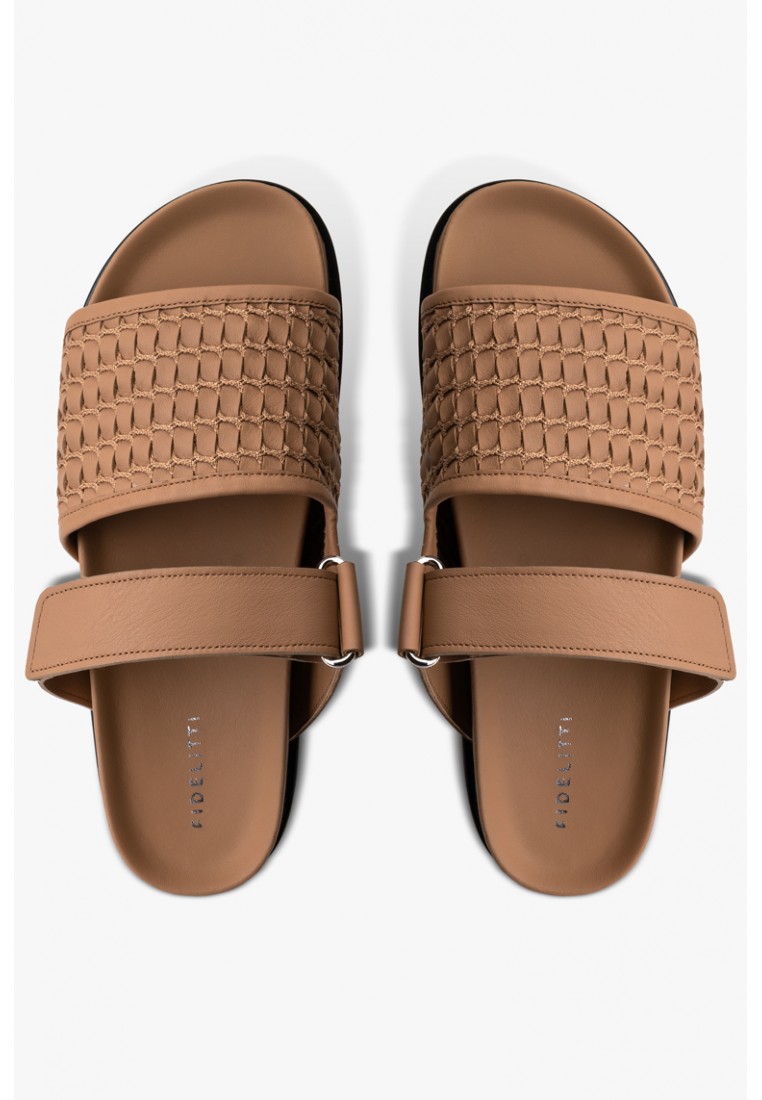 Шльопанці шкіряні жіночі