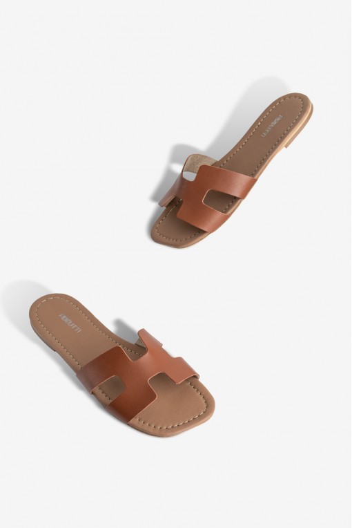 Шльопанці шкіряні жіночі Fidelitti