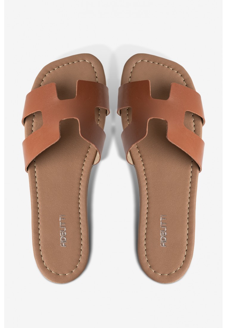 Шльопанці шкіряні жіночі