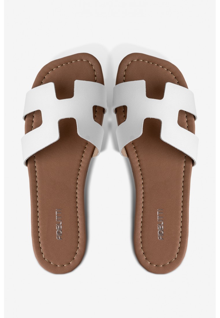 Шльопанці шкіряні жіночі