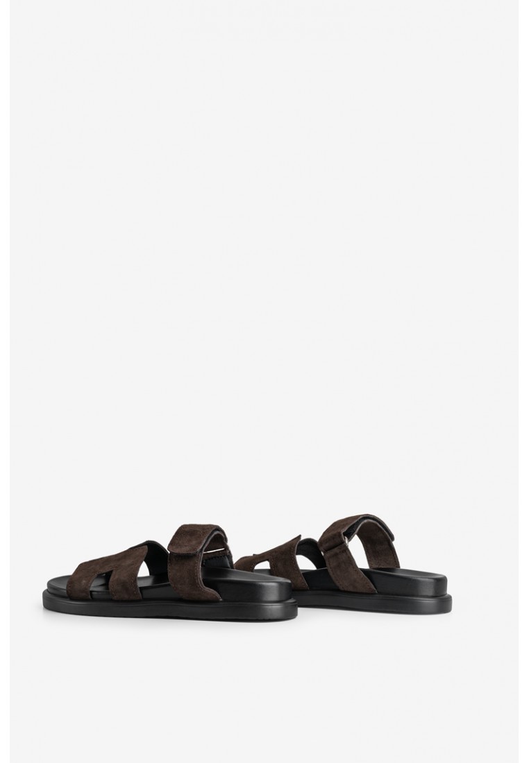 Шльопанці шкіряні жіночі