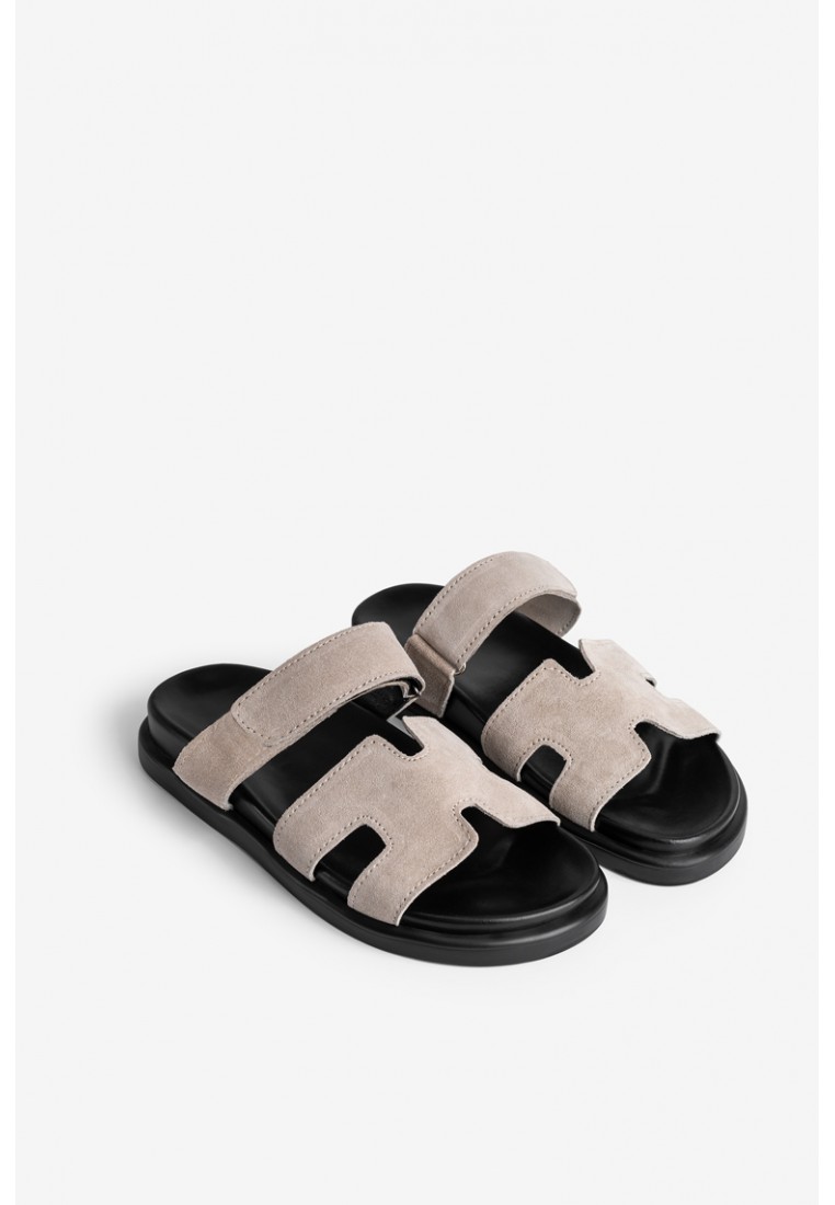 Шльопанці шкіряні жіночі