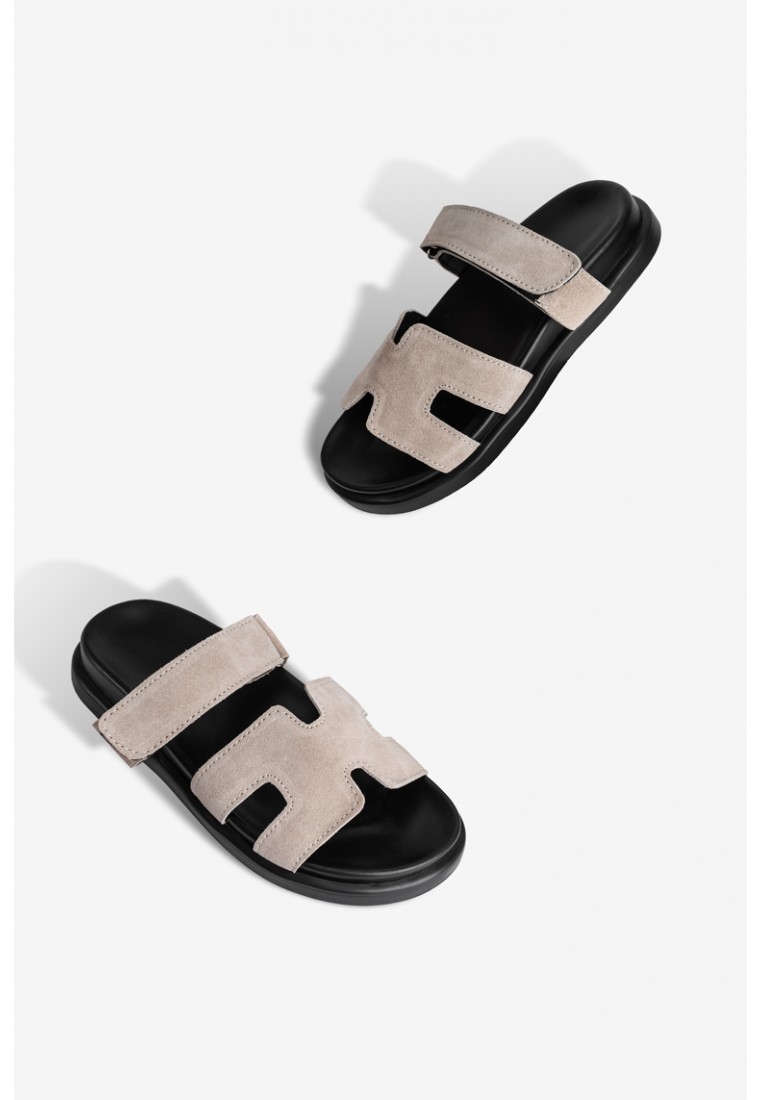 Шльопанці шкіряні жіночі