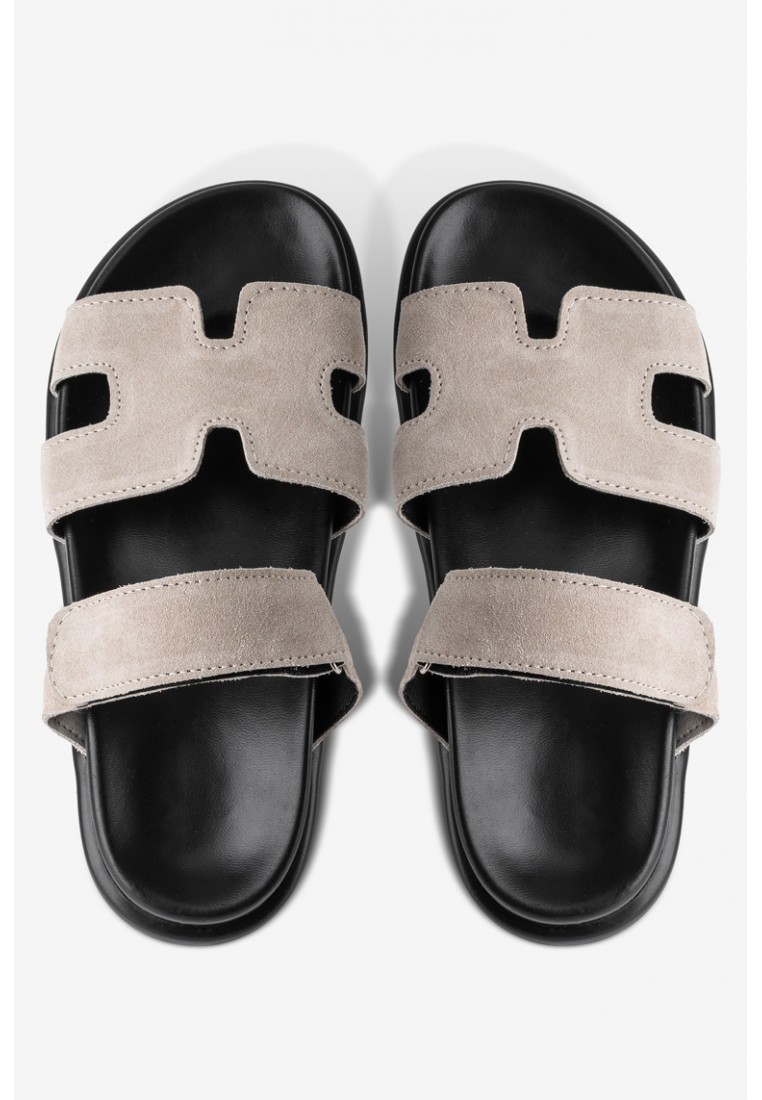 Шльопанці шкіряні жіночі