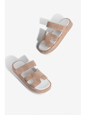 Шльопанці шкіряні жіночі Fidelitti