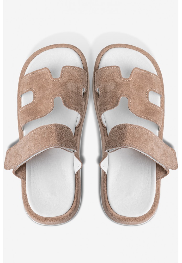 Шльопанці шкіряні жіночі