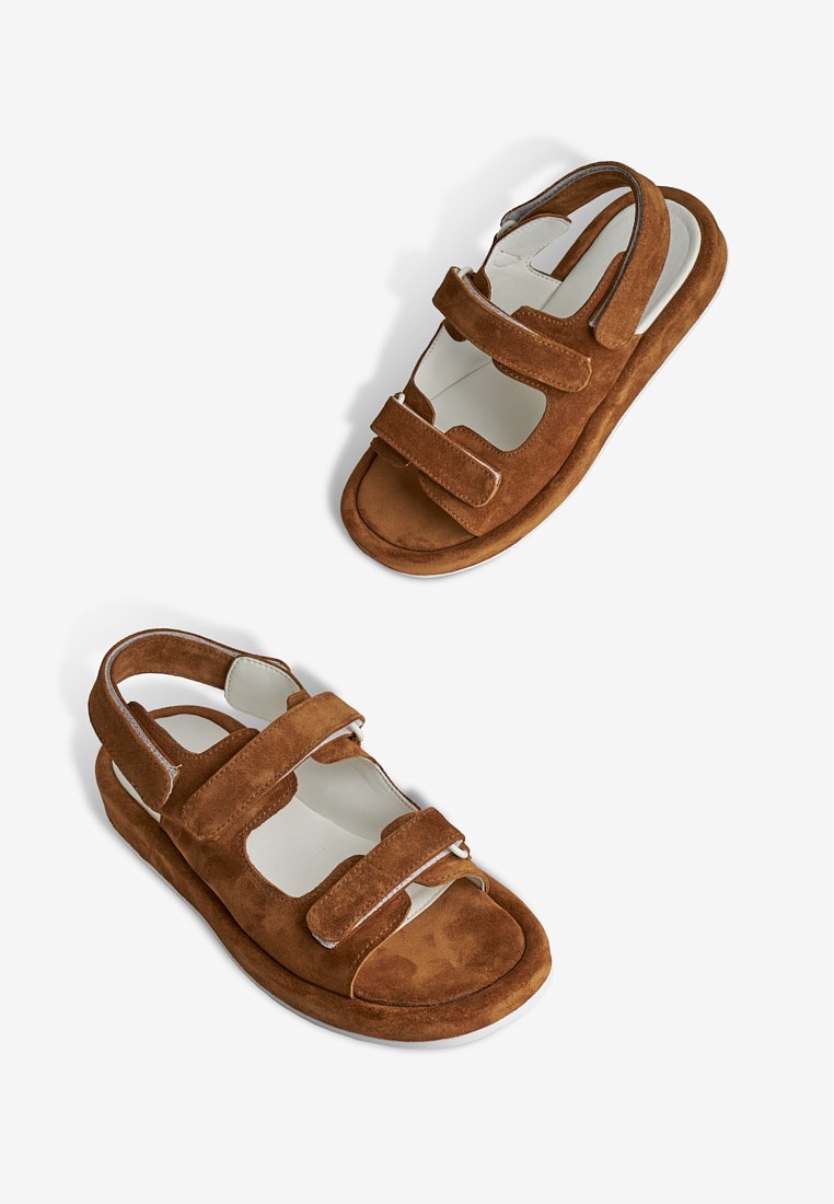 Босоніжки шкіряні жіночі