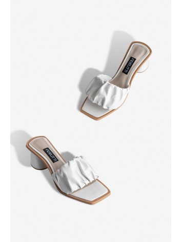 Босоніжки шкіряні жіночі Fidelitti