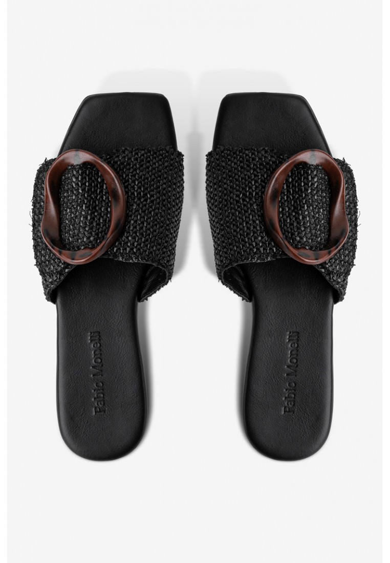 Шльопанці шкіряні жіночі