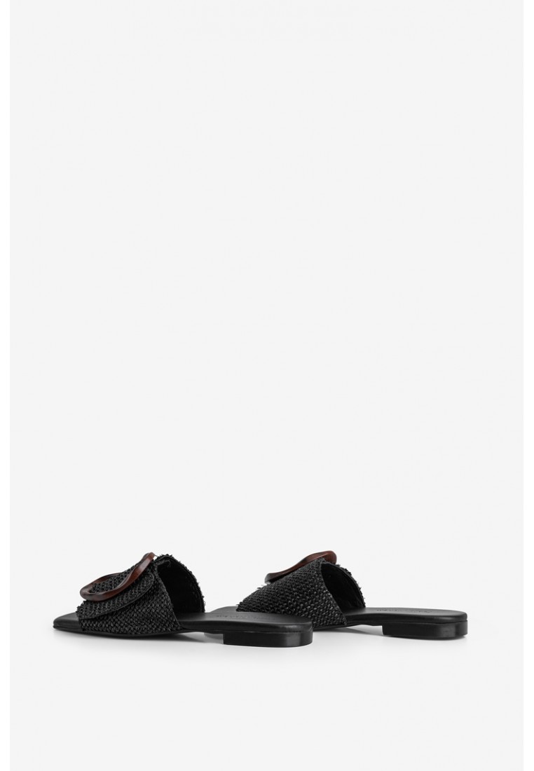 Шльопанці шкіряні жіночі