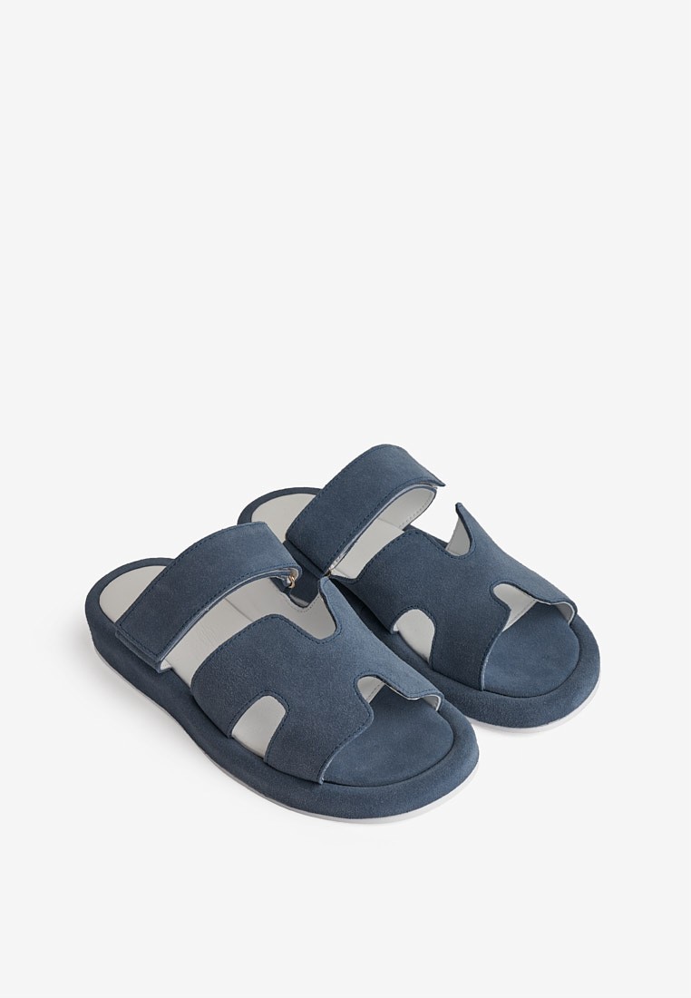 Шльопанці шкіряні жіночі