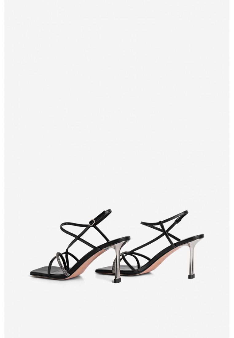 Босоніжки шкіряні жіночі