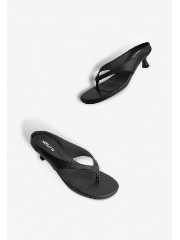 Шльопанці шкіряні на підборах Fidelitti